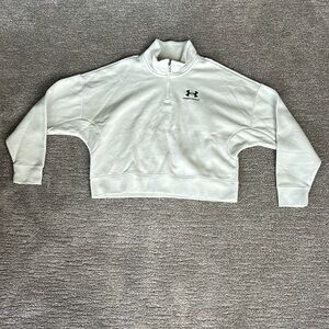 Under Armour cropped quarter zip jacket, S